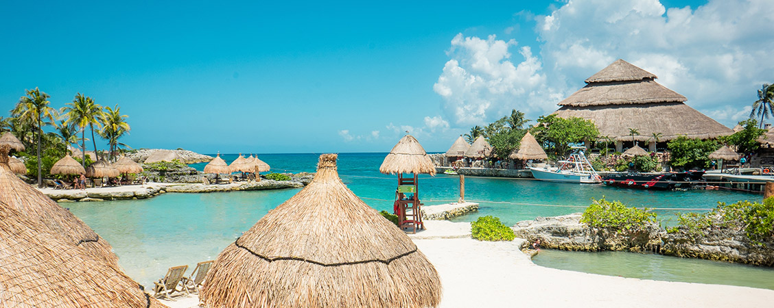 Conheça Aruba! A ilha caribenha de mar azul turquesa e praias deslumbrantes.